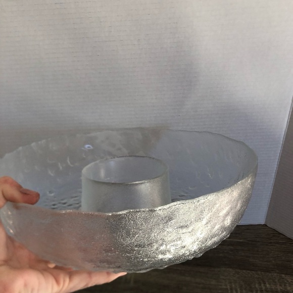 Vintage Textured Glass Serving Bowl - Picture 7 of 10